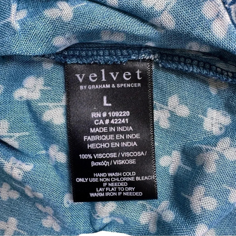 Velvet by Graham & Spencer Blue Top Tee Cottagecore Sleeveless V-neck  L NWT - Picture 9 of 9